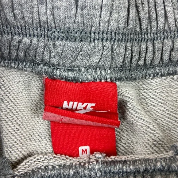 Nike Air Athletic Shorts Womens Size M Gray Elastic Drawstring Waist Mid Rise 2” - Picture 3 of 3